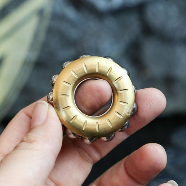 فیجت انگشتی فلزی Metal Ring Tier With Beads Fidget