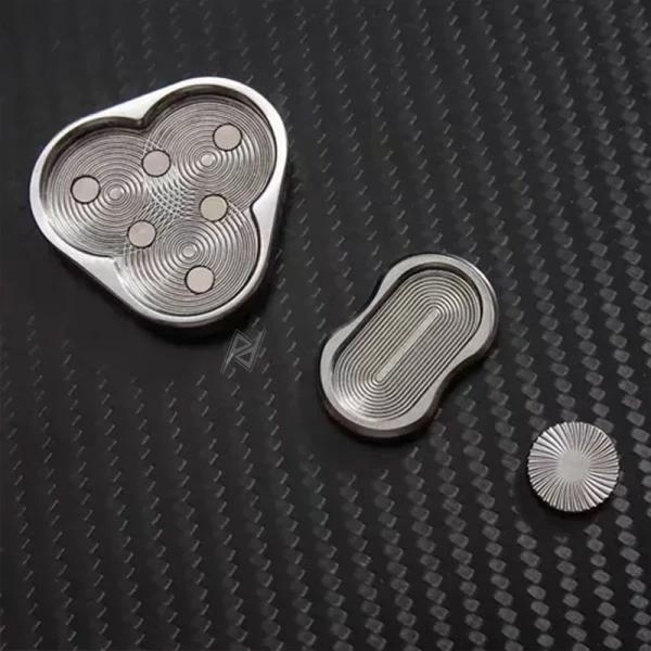 فیجت فلزی Triangle Spinner Flip Coin